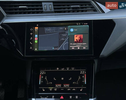 Ауді E-Tron 2020 у Львові на Automoto.ua Сірий Ауді E-Tron, об'ємом двигуна 0 л та пробігом 81 тис. км за 34920 $, фото 42 на Automoto.ua