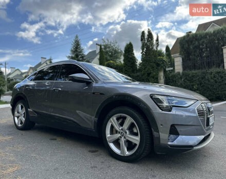 Серый Ауди E-Tron, объемом двигателя 0 л и пробегом 85 тыс. км за 33000 $, фото 3 на Automoto.ua