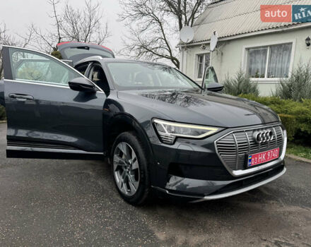 Серый Ауди E-Tron, объемом двигателя 0 л и пробегом 150 тыс. км за 23800 $, фото 42 на Automoto.ua