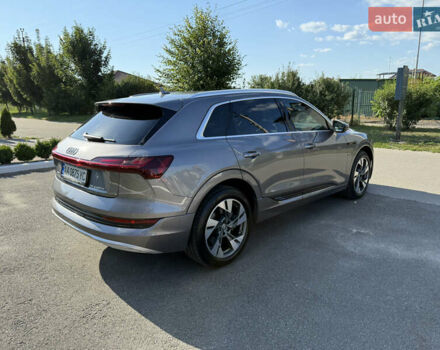 Сірий Ауді E-Tron, об'ємом двигуна 0 л та пробігом 65 тис. км за 39990 $, фото 21 на Automoto.ua
