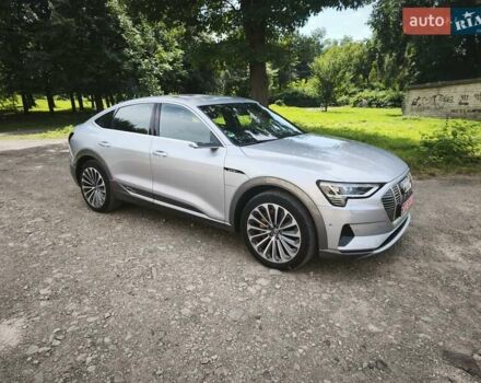 Сірий Ауді E-Tron, об'ємом двигуна 0 л та пробігом 70 тис. км за 34500 $, фото 6 на Automoto.ua