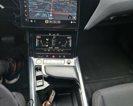 Серый Ауди E-Tron, объемом двигателя 0 л и пробегом 112 тыс. км за 27600 $, фото 9 на Automoto.ua