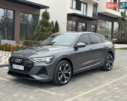 Серый Ауди E-Tron, объемом двигателя 0 л и пробегом 140 тыс. км за 32100 $, фото 2 на Automoto.ua