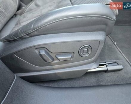 Сірий Ауді E-Tron, об'ємом двигуна 0 л та пробігом 67 тис. км за 37999 $, фото 69 на Automoto.ua