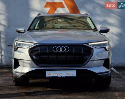 Серый Ауди E-Tron, объемом двигателя 0 л и пробегом 12 тыс. км за 31990 $, фото 4 на Automoto.ua