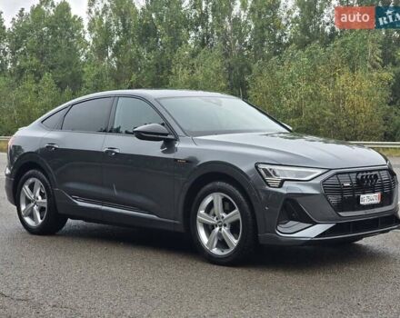 Серый Ауди E-Tron, объемом двигателя 0 л и пробегом 71 тыс. км за 33999 $, фото 17 на Automoto.ua