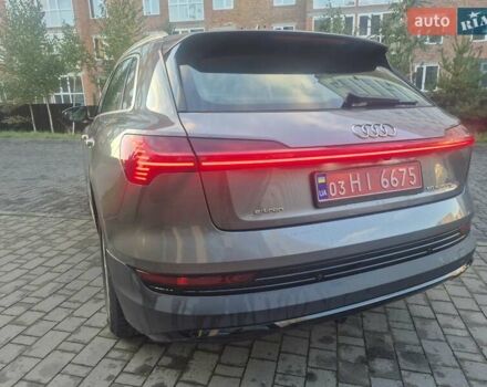 Ауди E-Tron 2020 в Хмельницком на Automoto.ua Серый Ауди E-Tron, объемом двигателя 0 л и пробегом 146 тыс. км за 22700 $, фото 28 на Automoto.ua