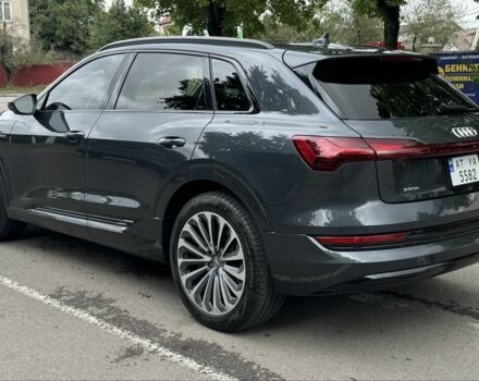 Ауді E-Tron 2020 у Івано-Франківську на Automoto.ua Сірий Ауді E-Tron, об'ємом двигуна 0 л та пробігом 68 тис. км за 31000 $, фото 4 на Automoto.ua