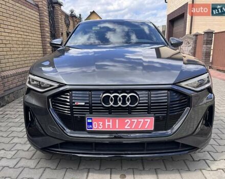 Серый Ауди E-Tron, объемом двигателя 0 л и пробегом 54 тыс. км за 35000 $, фото 2 на Automoto.ua