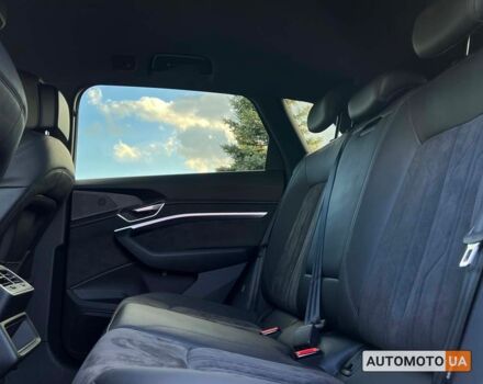 Ауди E-Tron 2020 в Львове на Automoto.ua Серый Ауди E-Tron, объемом двигателя 71 л и пробегом 42 тыс. км за 37600 $, фото 22 на Automoto.ua