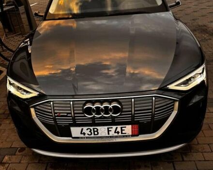 Серый Ауди E-Tron, объемом двигателя 0 л и пробегом 90 тыс. км за 37000 $, фото 4 на Automoto.ua