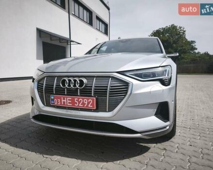 Сірий Ауді E-Tron, об'ємом двигуна 0 л та пробігом 70 тис. км за 34500 $, фото 17 на Automoto.ua