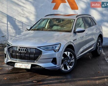Серый Ауди E-Tron, объемом двигателя 0 л и пробегом 12 тыс. км за 31990 $, фото 8 на Automoto.ua