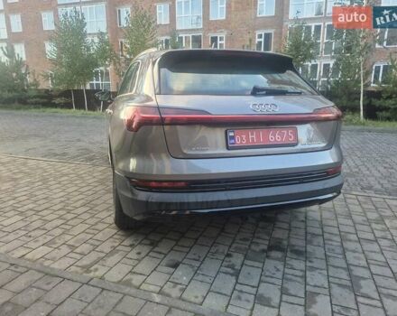 Ауди E-Tron 2020 в Хмельницком на Automoto.ua Серый Ауди E-Tron, объемом двигателя 0 л и пробегом 146 тыс. км за 22700 $, фото 8 на Automoto.ua