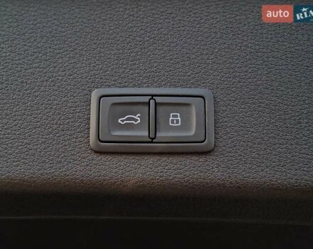 Серый Ауди E-Tron, объемом двигателя 0 л и пробегом 12 тыс. км за 31990 $, фото 41 на Automoto.ua