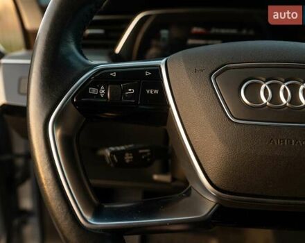 Сірий Ауді E-Tron, об'ємом двигуна 0 л та пробігом 112 тис. км за 34300 $, фото 56 на Automoto.ua