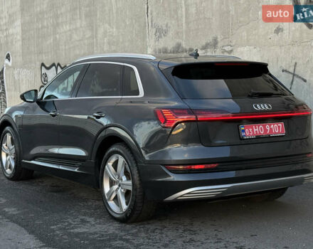 Ауді E-Tron 2020 у Львові на Automoto.ua Сірий Ауді E-Tron, об'ємом двигуна 0 л та пробігом 81 тис. км за 34920 $, фото 9 на Automoto.ua