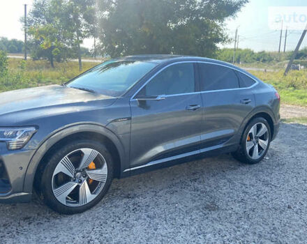 Серый Ауди E-Tron, объемом двигателя 0 л и пробегом 48 тыс. км за 33000 $, фото 1 на Automoto.ua