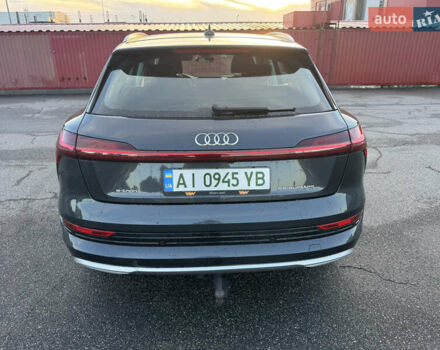 Серый Ауди E-Tron, объемом двигателя 0 л и пробегом 169 тыс. км за 26000 $, фото 5 на Automoto.ua