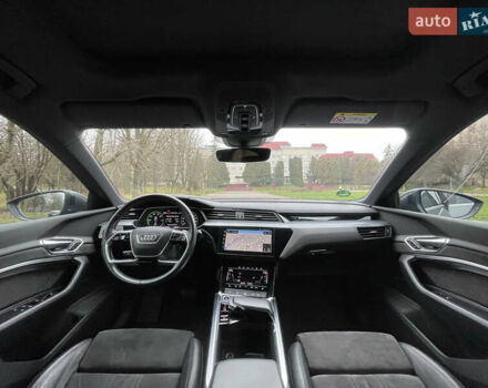 Серый Ауди E-Tron, объемом двигателя 0 л и пробегом 90 тыс. км за 34490 $, фото 29 на Automoto.ua