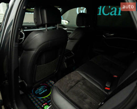 Сірий Ауді E-Tron, об'ємом двигуна 0 л та пробігом 154 тис. км за 25900 $, фото 44 на Automoto.ua