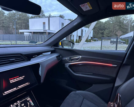 Серый Ауди E-Tron, объемом двигателя 0 л и пробегом 836 тыс. км за 34900 $, фото 18 на Automoto.ua