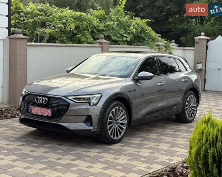 Сірий Ауді E-Tron, об'ємом двигуна 0 л та пробігом 180 тис. км за 25300 $, фото 6 на Automoto.ua