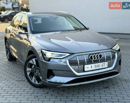 Серый Ауди E-Tron, объемом двигателя 0 л и пробегом 121 тыс. км за 27699 $, фото 9 на Automoto.ua