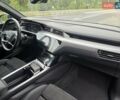 Серый Ауди E-Tron, объемом двигателя 0 л и пробегом 71 тыс. км за 33999 $, фото 69 на Automoto.ua