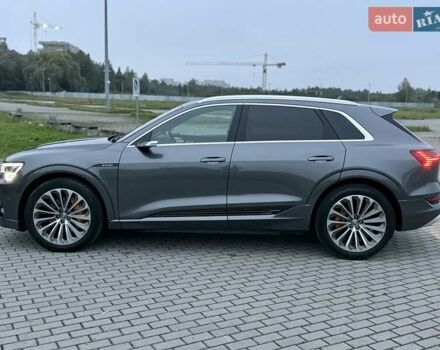 Серый Ауди E-Tron, объемом двигателя 0 л и пробегом 29 тыс. км за 38300 $, фото 5 на Automoto.ua