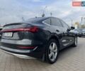Серый Ауди E-Tron, объемом двигателя 0 л и пробегом 74 тыс. км за 30500 $, фото 11 на Automoto.ua