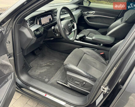 Серый Ауди E-Tron, объемом двигателя 0 л и пробегом 140 тыс. км за 32100 $, фото 26 на Automoto.ua