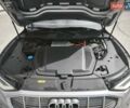 Сірий Ауді E-Tron, об'ємом двигуна 0 л та пробігом 70 тис. км за 34500 $, фото 99 на Automoto.ua