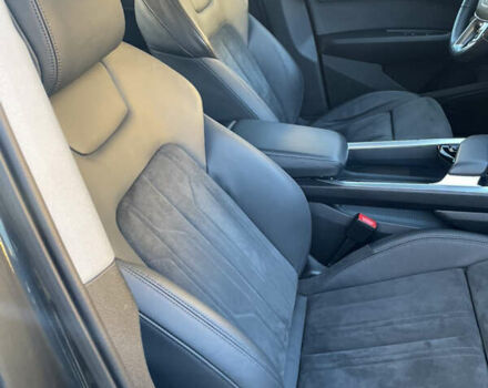 Сірий Ауді E-Tron, об'ємом двигуна 0 л та пробігом 153 тис. км за 28999 $, фото 18 на Automoto.ua