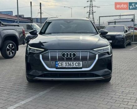 Серый Ауди E-Tron, объемом двигателя 0 л и пробегом 74 тыс. км за 30500 $, фото 2 на Automoto.ua