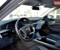 Серый Ауди E-Tron, объемом двигателя 0 л и пробегом 125 тыс. км за 23800 $, фото 116 на Automoto.ua