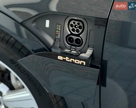 Серый Ауди E-Tron, объемом двигателя 0 л и пробегом 97 тыс. км за 21900 $, фото 32 на Automoto.ua