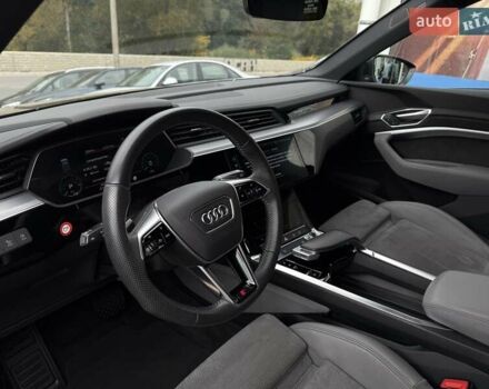 Сірий Ауді E-Tron, об'ємом двигуна 0 л та пробігом 77 тис. км за 37000 $, фото 10 на Automoto.ua