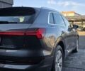 Серый Ауди E-Tron, объемом двигателя 0 л и пробегом 99 тыс. км за 31990 $, фото 15 на Automoto.ua