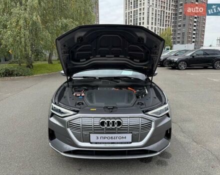 Серый Ауди E-Tron, объемом двигателя 0 л и пробегом 58 тыс. км за 37000 $, фото 4 на Automoto.ua