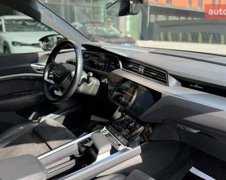 Сірий Ауді E-Tron, об'ємом двигуна 0 л та пробігом 63 тис. км за 36200 $, фото 17 на Automoto.ua