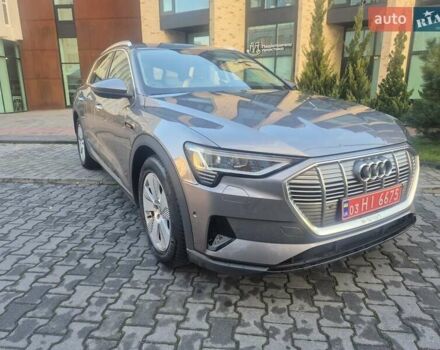 Ауди E-Tron 2020 в Хмельницком на Automoto.ua Серый Ауди E-Tron, объемом двигателя 0 л и пробегом 146 тыс. км за 22700 $, фото 1 на Automoto.ua