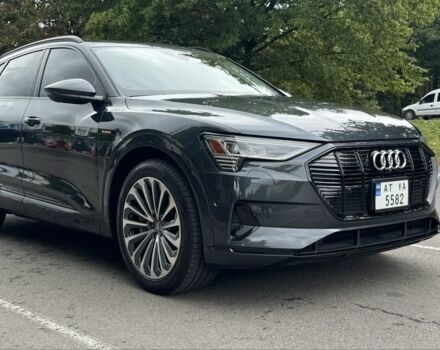 Ауді E-Tron 2020 у Івано-Франківську на Automoto.ua Сірий Ауді E-Tron, об'ємом двигуна 0 л та пробігом 68 тис. км за 31000 $, фото 2 на Automoto.ua