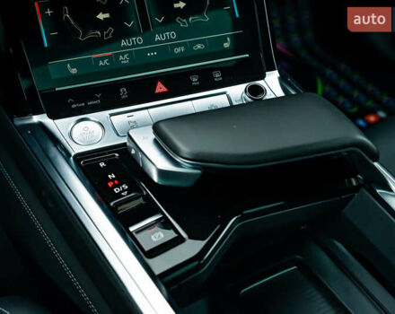 Сірий Ауді E-Tron, об'ємом двигуна 0 л та пробігом 82 тис. км за 39888 $, фото 94 на Automoto.ua