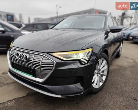 Серый Ауди E-Tron, объемом двигателя 0 л и пробегом 169 тыс. км за 33999 $, фото 17 на Automoto.ua