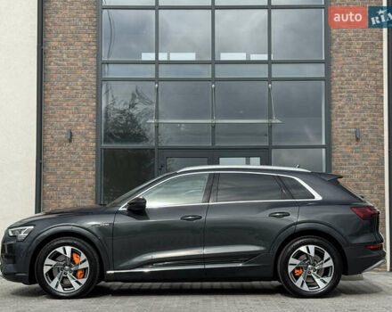 Ауди E-Tron 2020 в Тернополе на Automoto.ua Серый Ауди E-Tron, объемом двигателя 0 л и пробегом 126 тыс. км за 23900 $, фото 33 на Automoto.ua