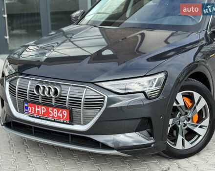 Ауди E-Tron 2020 в Тернополе на Automoto.ua Серый Ауди E-Tron, объемом двигателя 0 л и пробегом 126 тыс. км за 23900 $, фото 9 на Automoto.ua