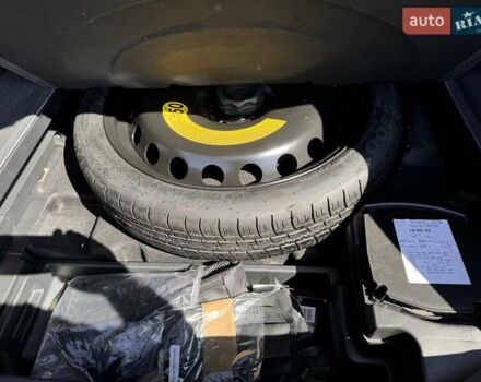 Сірий Ауді E-Tron, об'ємом двигуна 0 л та пробігом 78 тис. км за 30500 $, фото 15 на Automoto.ua