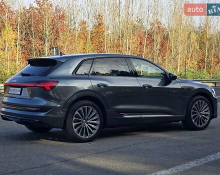Сірий Ауді E-Tron, об'ємом двигуна 0 л та пробігом 67 тис. км за 37999 $, фото 8 на Automoto.ua