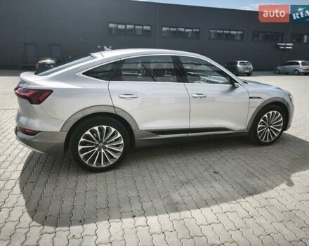 Сірий Ауді E-Tron, об'ємом двигуна 0 л та пробігом 70 тис. км за 34500 $, фото 31 на Automoto.ua